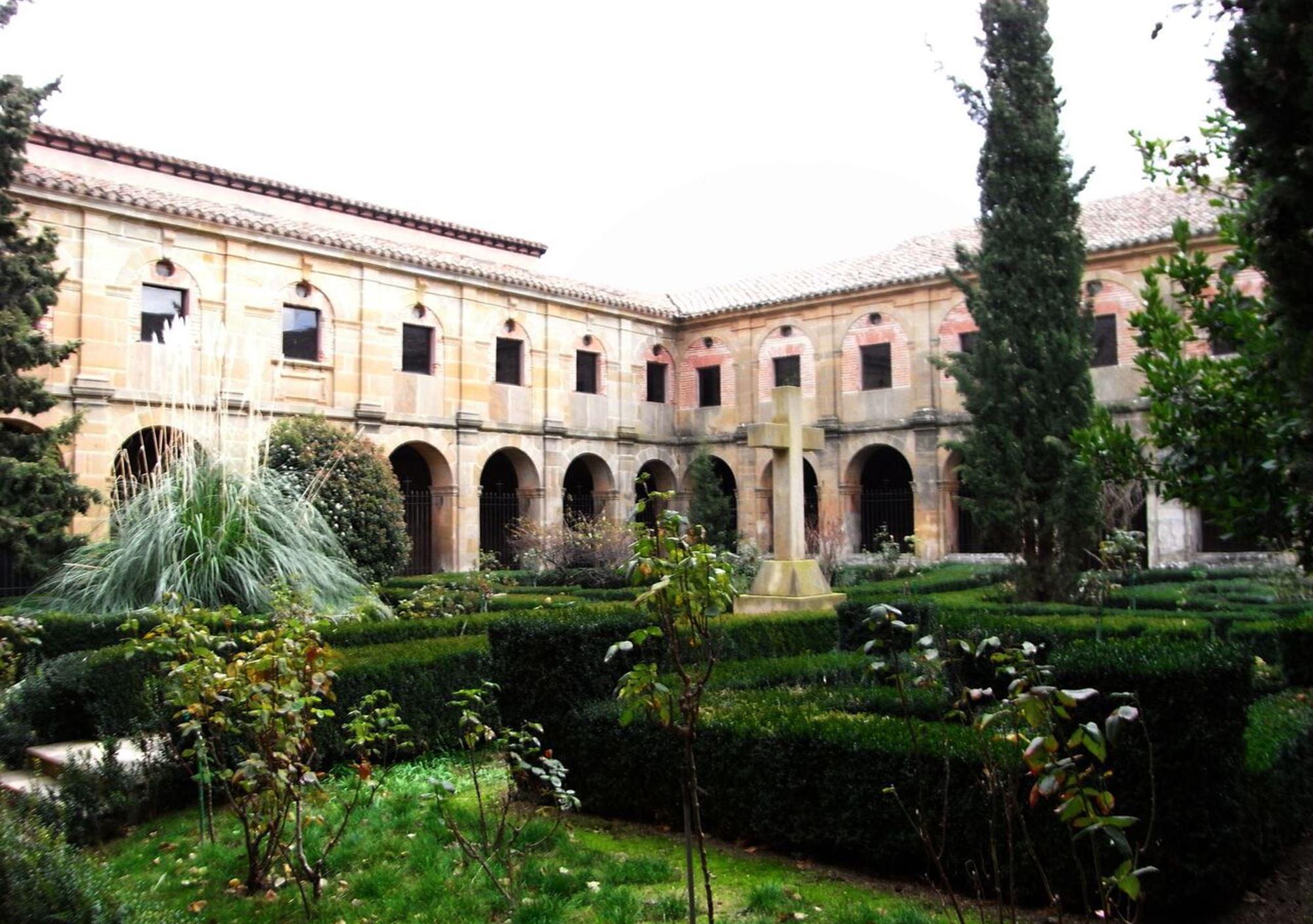 reservar online visitas guiadas de los Monasterios en La Rioja Santo Domingo de la Calzada